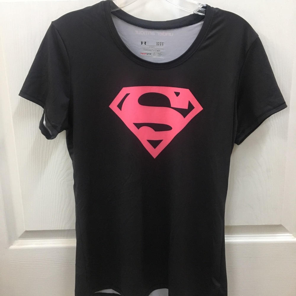 Women’s Superman under armour dri fit
